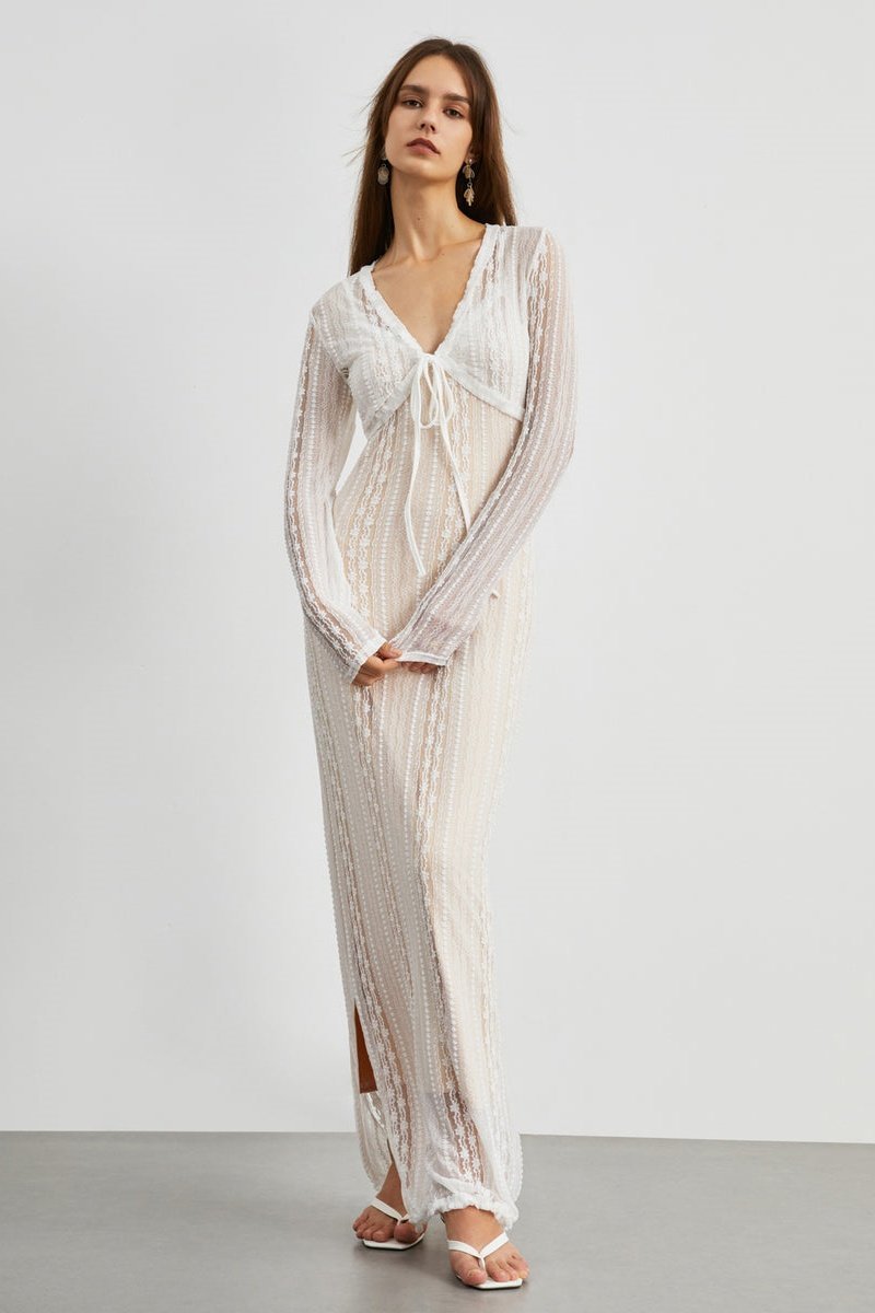 Conjunto Encaje Elegante Cuello en V - Vestiria