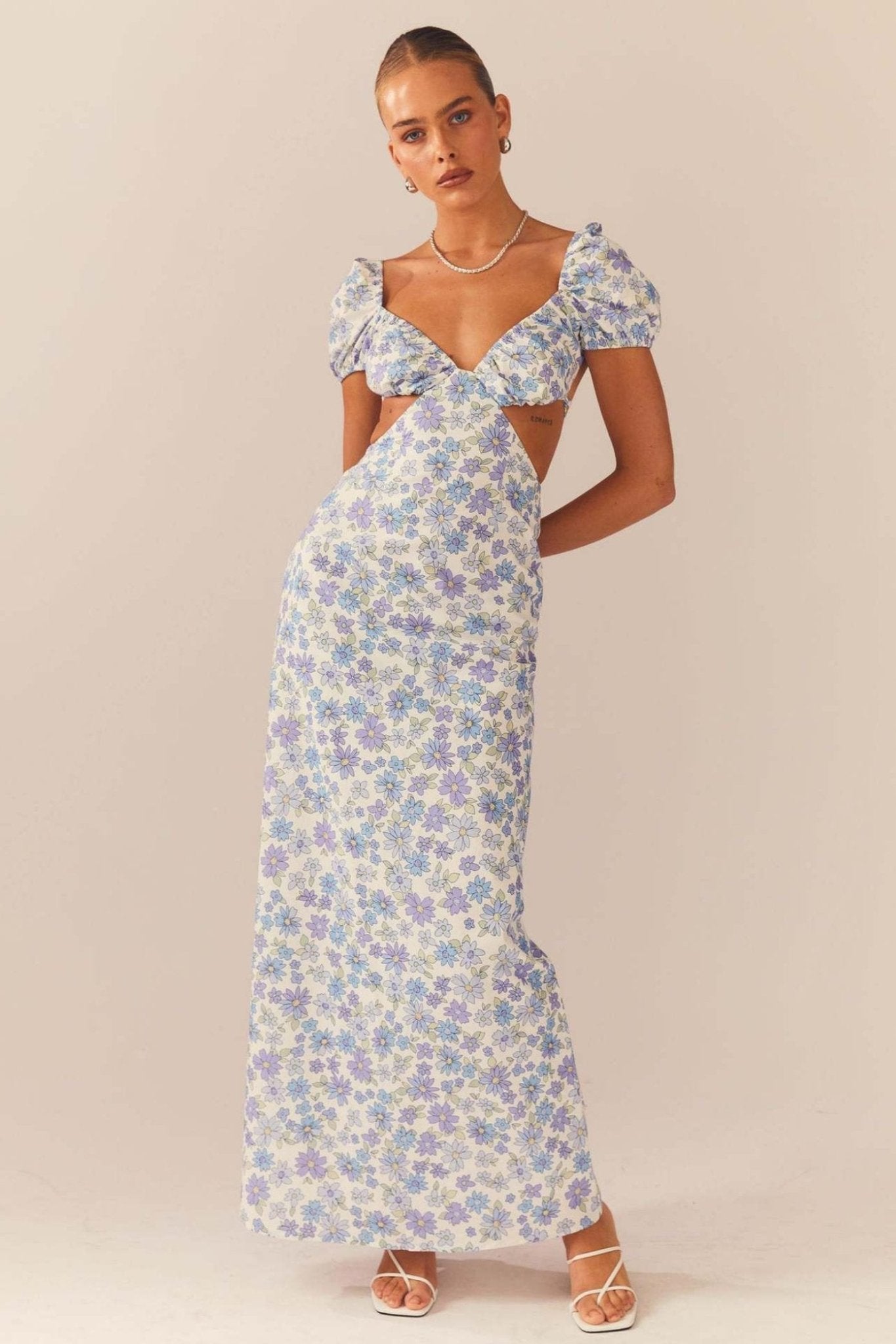 Vestido Largo Estampado Sin Espalda Elegante - Vestiria