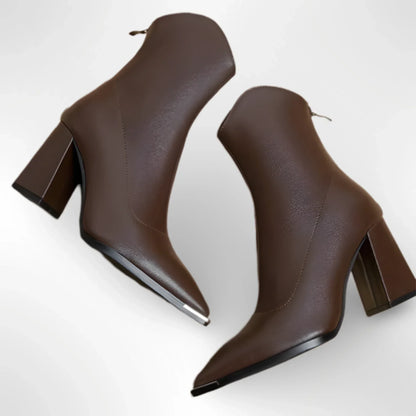 Botas Chelsea Mujer con Detalle Metálico