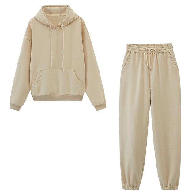 Sudadera y Pantalón Deportivo Con Capucha