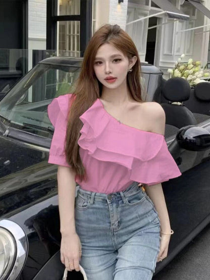 Blusa de moda con un hombro descubierto