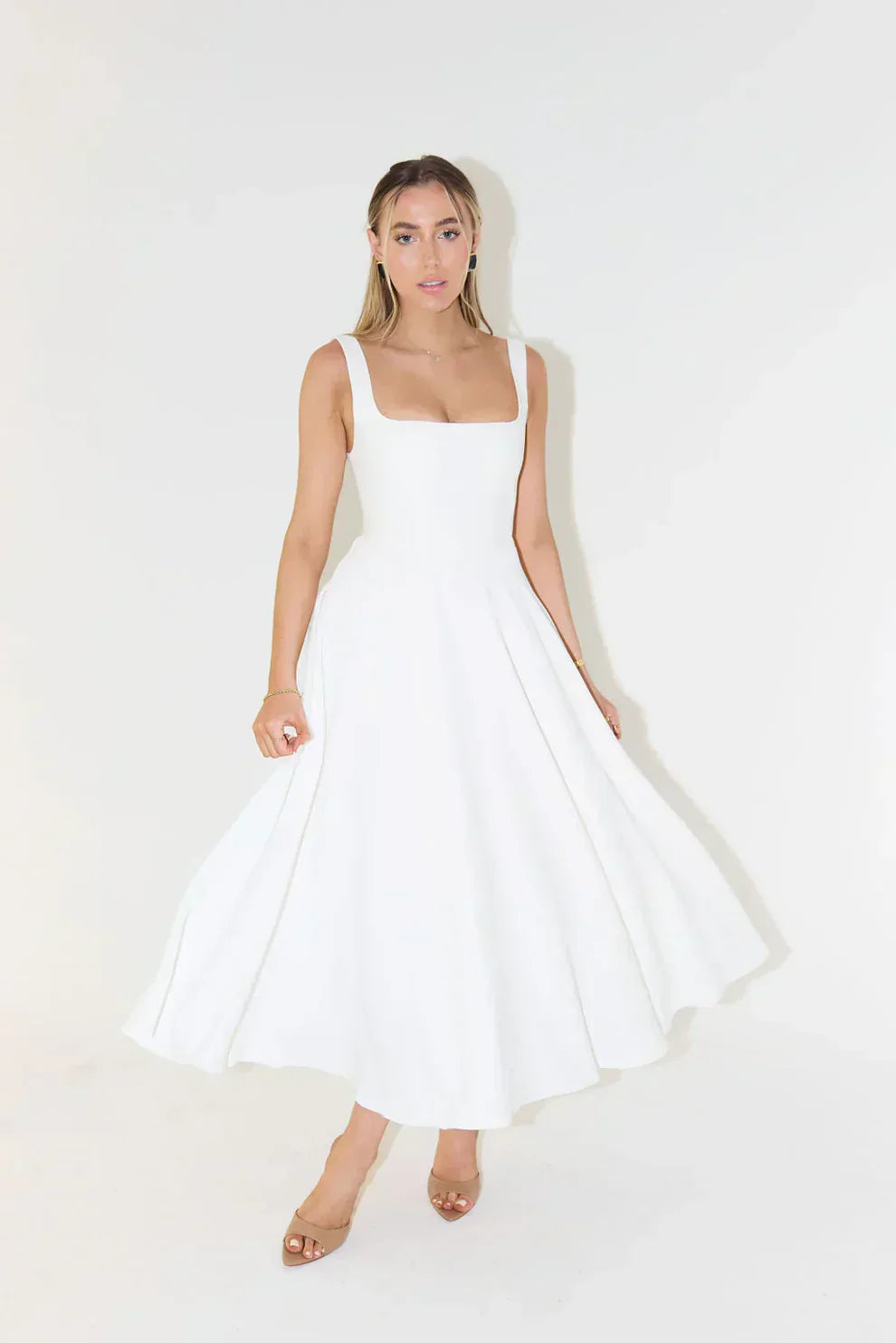 Vestido de tirantes elegante cintura marcada - Vestiria