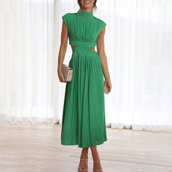 Vestido Plisado Cuello Alto Elegante