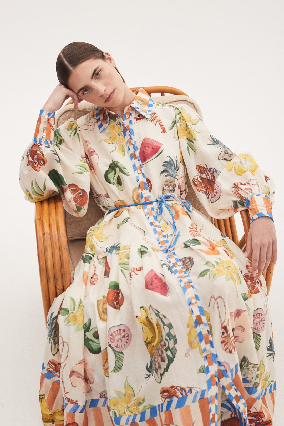 Vestido Estampado Floral con Mangas Amplias - Vestiria