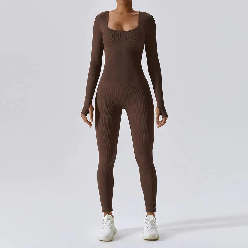 Silla Naomi Minimalista y Ergonómica