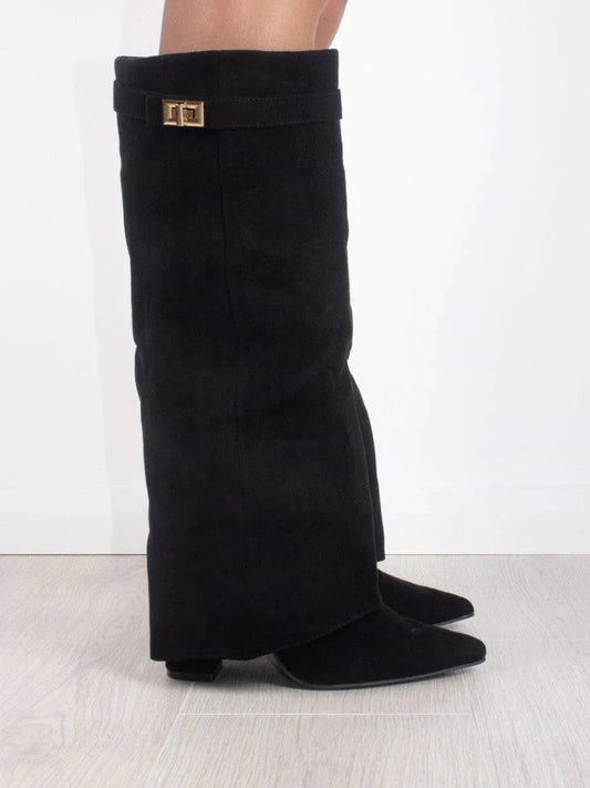 Botas Cuero Altas con Cierre_MetaData: Botas Cuero Muslo con Hebilla se convierte en 
Botas Cuero Altas con Cierre - Vestiria